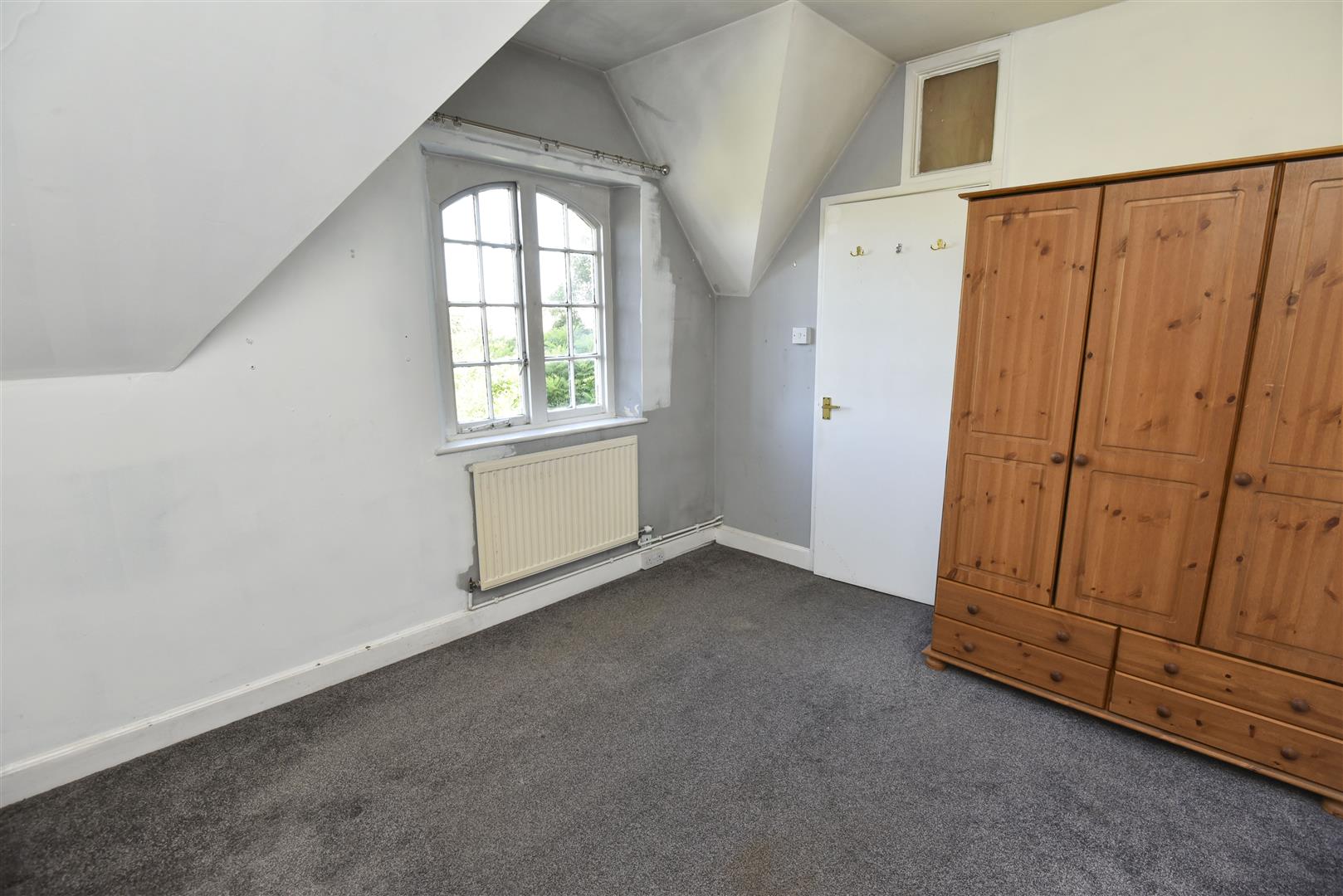 A BEDROOM 3A.JPG